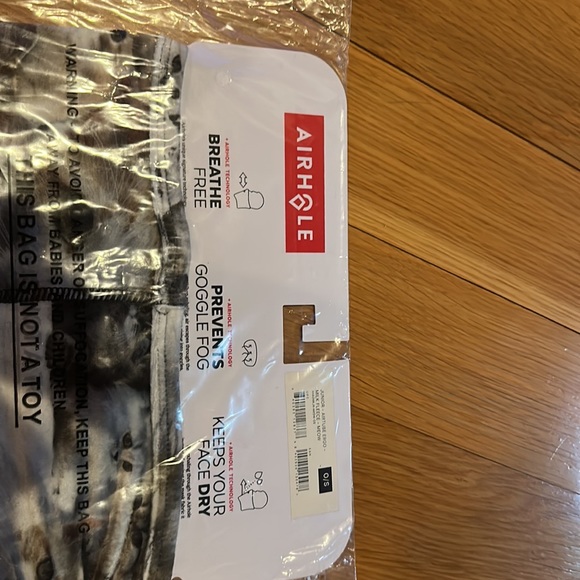 Airhole Juniors Ergo Milk Fleece Airtube Neck Gaiter Meow 2022-2023 - Picture 5 of 8